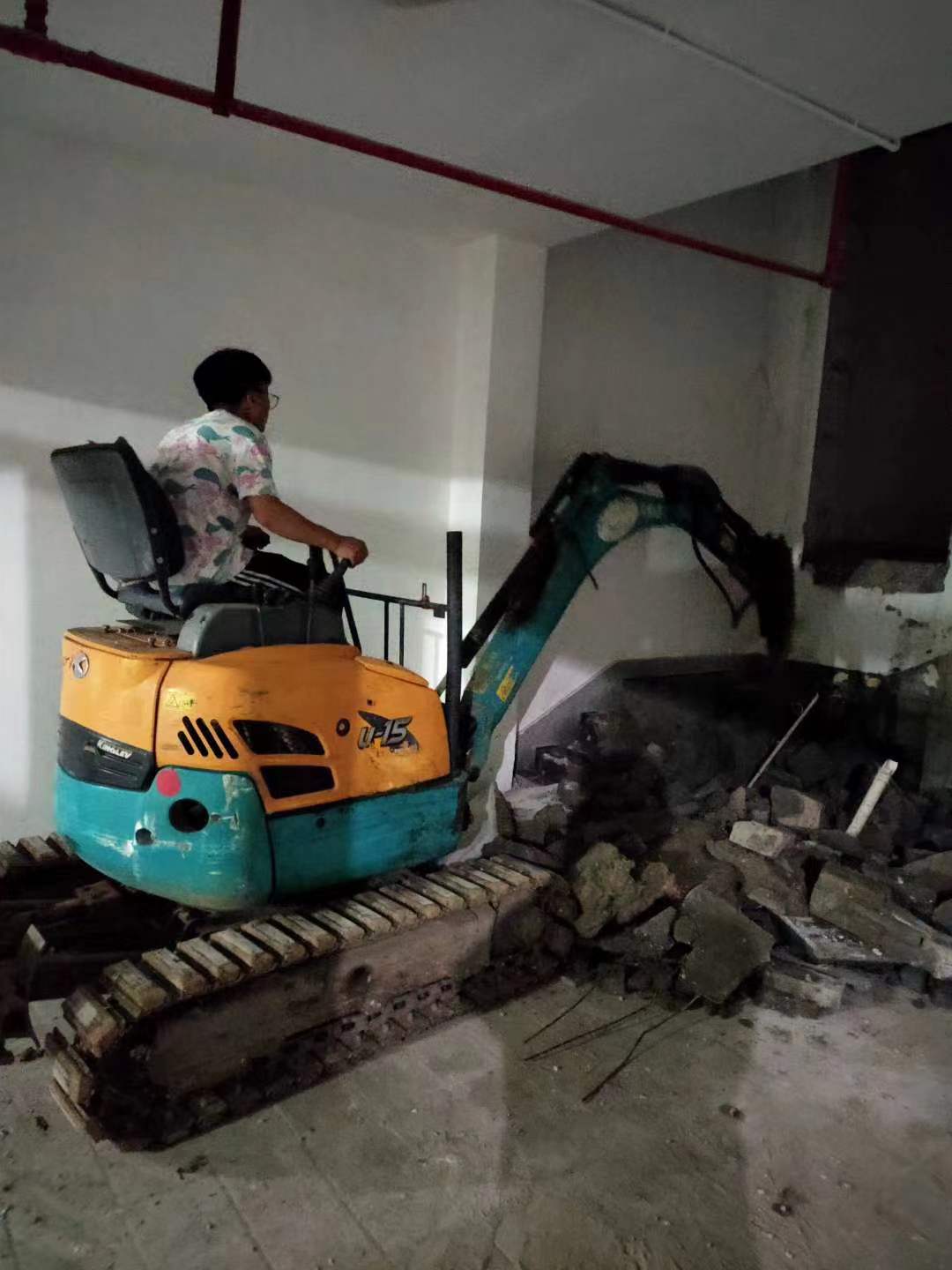 微型小挖機(jī)駕駛員流失率比較高的因素有哪些？(圖1)
